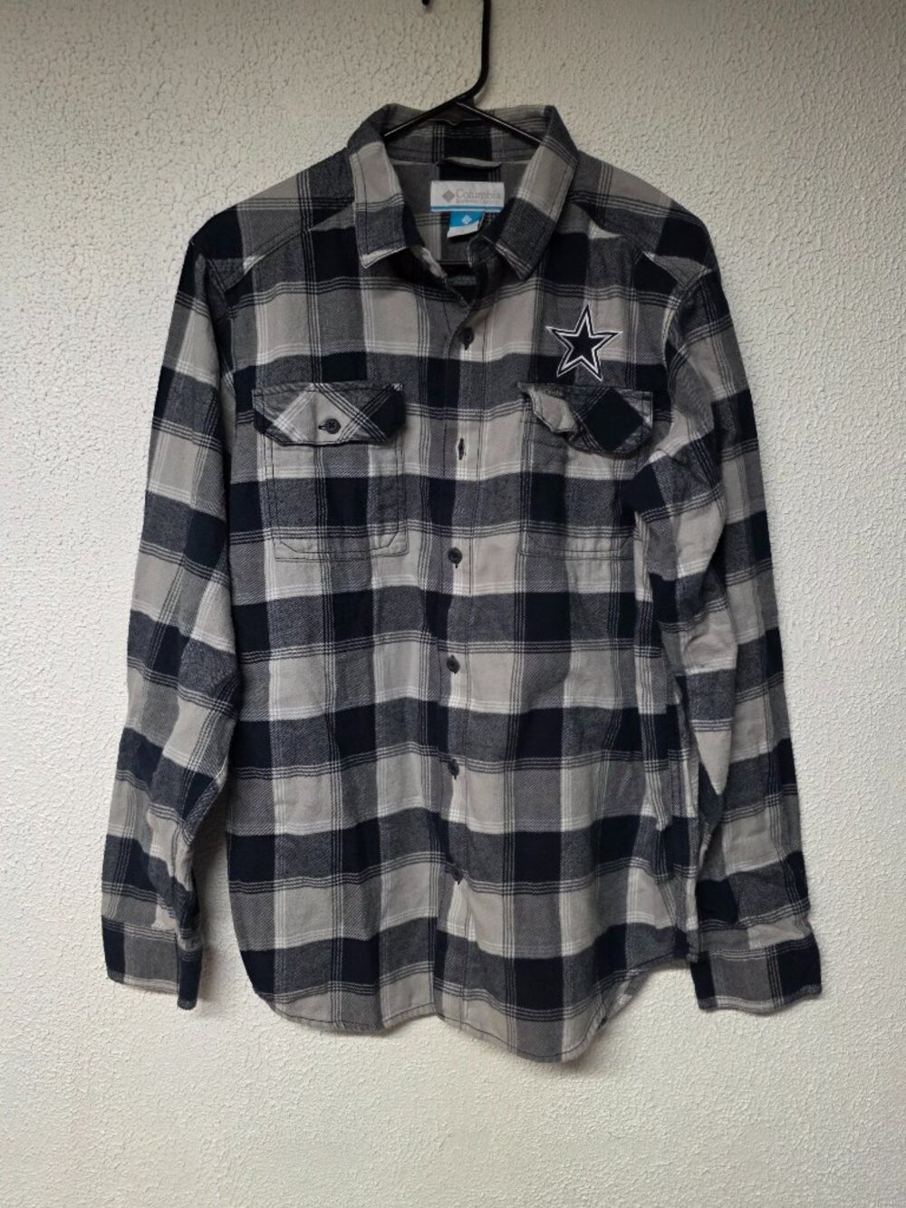 Mens Shirt - Dallas Cowboys Long Sleeve Button Up Plaid by Columbia Size M